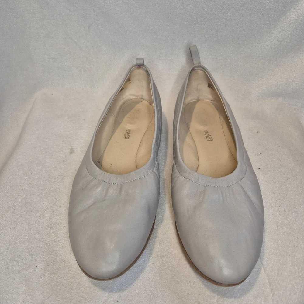 Clarks Grace Mia Ballet Flat - SIZE 8.5 Grey Leather Minimalist